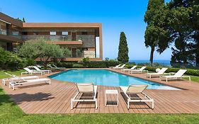 Isola Bella Infinity Suites